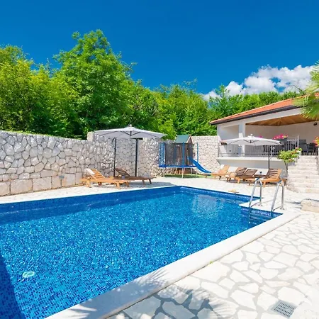 Villa Talia In Imotski, Private Pool Zmijavci